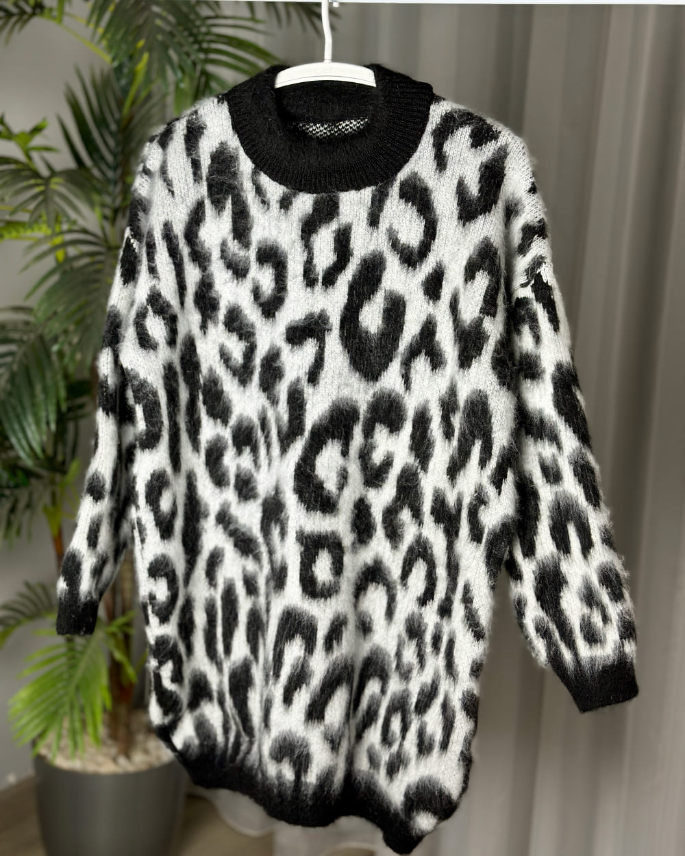 Leopard Long Pullover